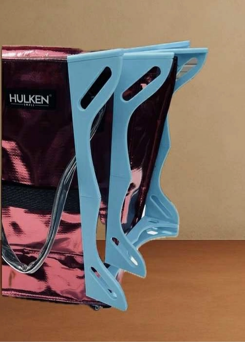 Hulken bag frame blems image 0